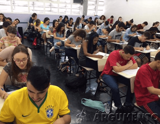 imagem-destacada-colegio-argumento-simulado-unesp