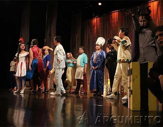 imagem-destacada-colegio-argumento-ensino-fundamental-teca