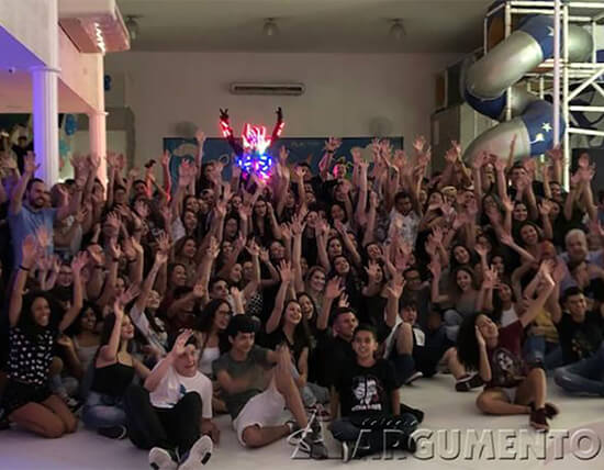 imagem-destcada-colegio-argumento-ensino-fundamental-festa-do-nono-ano